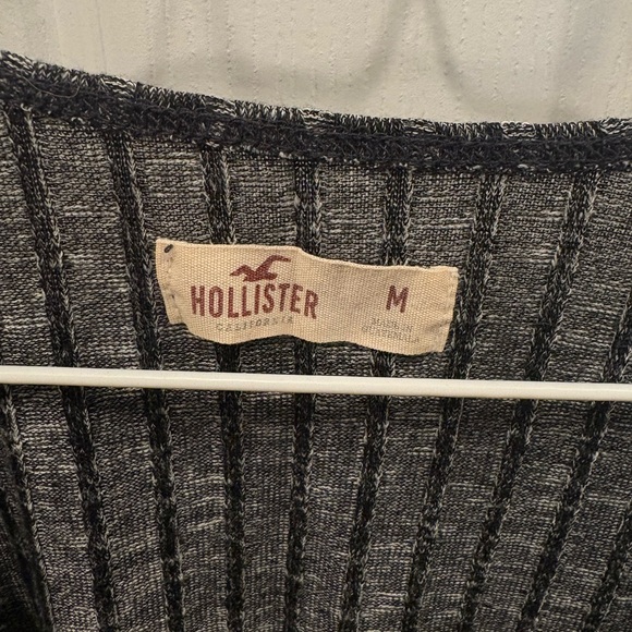 Ballet wrapped front long sleeve top from Hollister - Picture 2 of 3